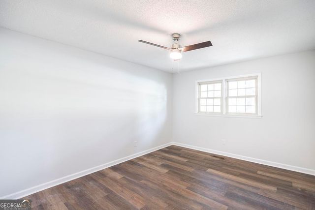 303 Woodhaven Road, Centerville, GA 31028