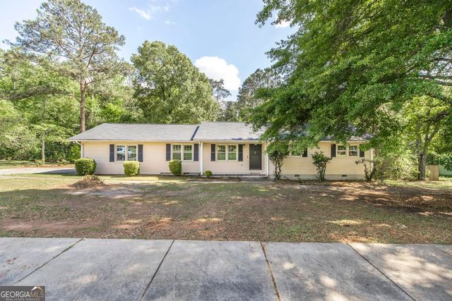 303 Woodhaven Road, Centerville, GA 31028