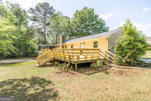 303 Woodhaven Road, Centerville, GA 31028