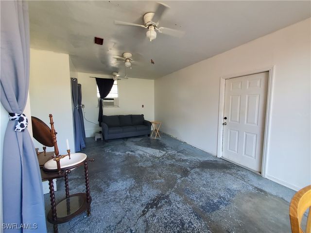 245 Hubbard AVE, North Fort Myers, FL 33917