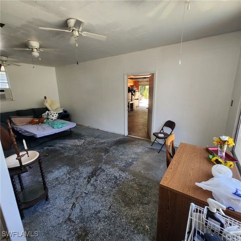 245 Hubbard AVE, North Fort Myers, FL 33917
