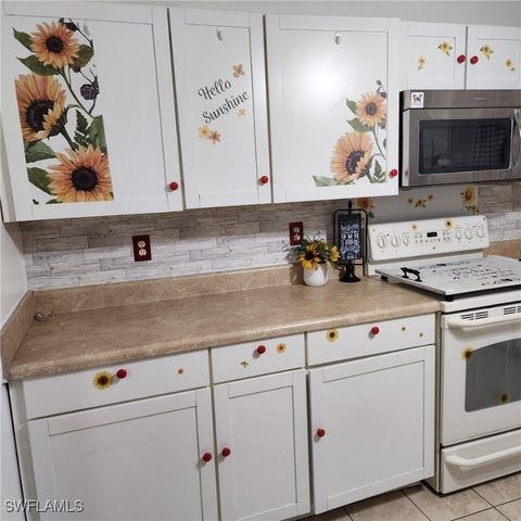 245 Hubbard AVE, North Fort Myers, FL 33917