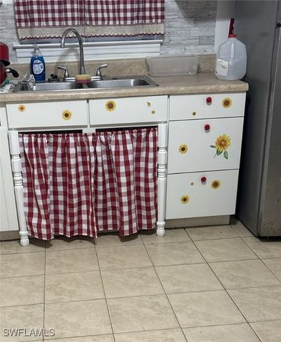 245 Hubbard AVE, North Fort Myers, FL 33917