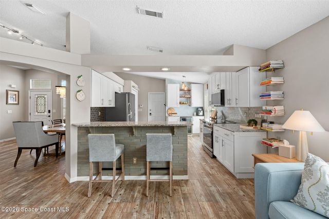 8016 Bracken Lane, Melbourne, FL 32940