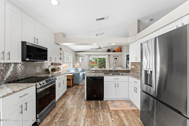 8016 Bracken Lane, Melbourne, FL 32940