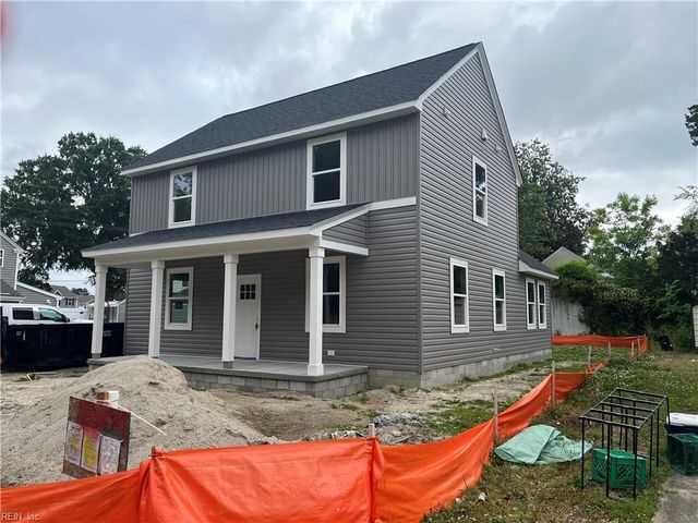 5 Barney PL, Portsmouth, VA 23702