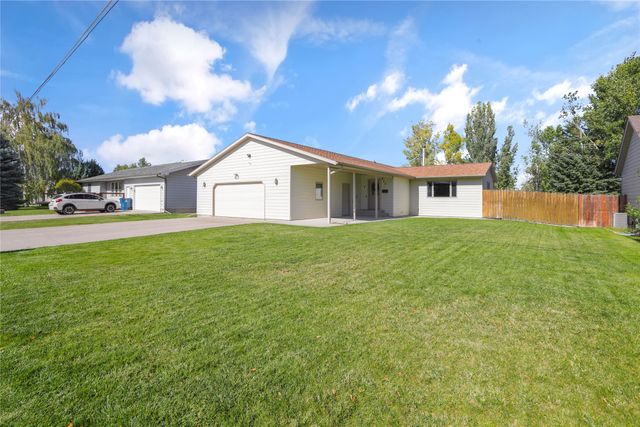 413 33rd Avenue NE, Great Falls, MT 59404 property photo