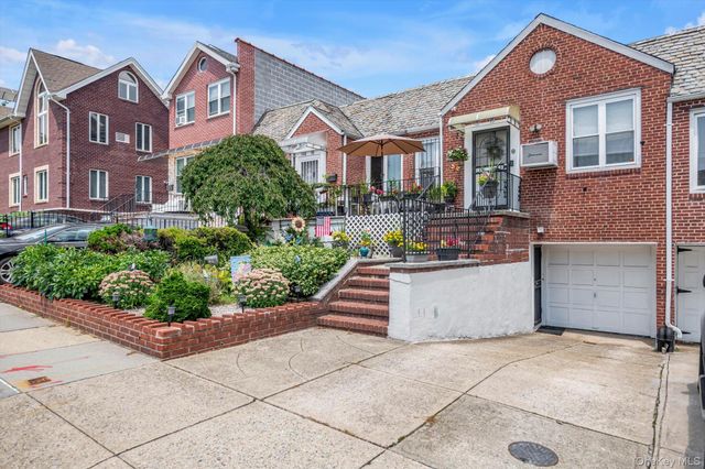14617 58th Road, Flushing, NY 11355