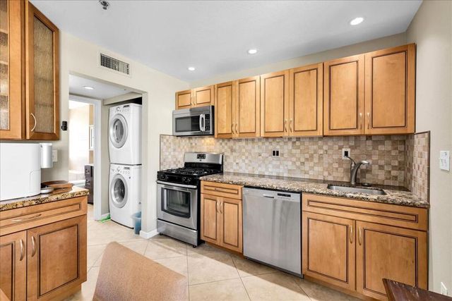 1555 N Chaparral Road 328, Palm Springs, CA 92262