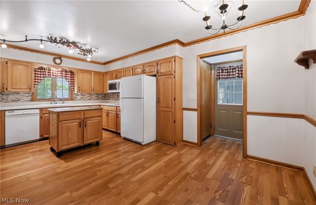 8564 Squires Lane NE, Warren, OH 44484