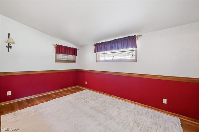 8564 Squires Lane NE, Warren, OH 44484