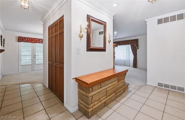 8564 Squires Lane NE, Warren, OH 44484