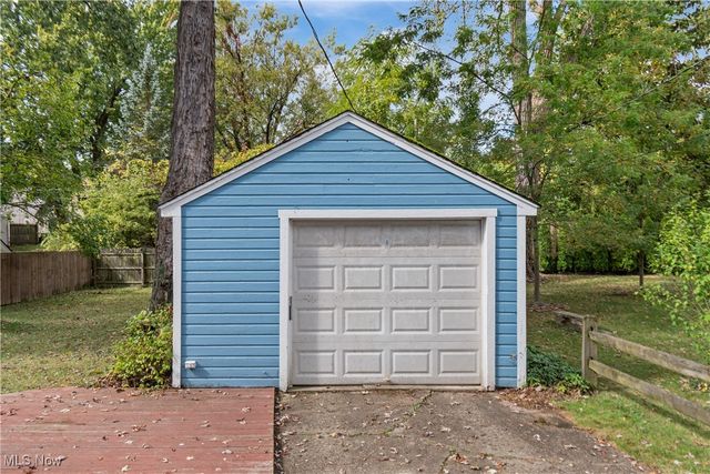 2544 25th Street, Cuyahoga Falls, OH 44223