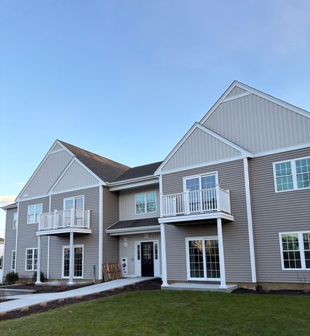 4 S Spooner St 7, Plymouth, MA 02360