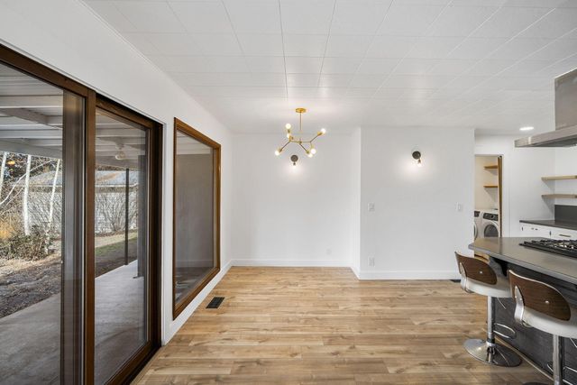 1199 SW Canyon Drive, Redmond, OR 97756