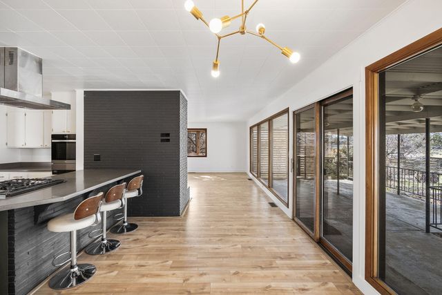 1199 SW Canyon Drive, Redmond, OR 97756