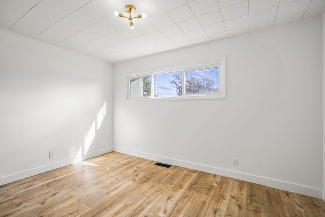 1199 SW Canyon Drive, Redmond, OR 97756