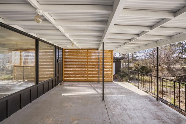 1199 SW Canyon Drive, Redmond, OR 97756