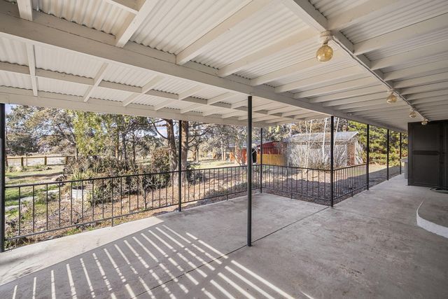 1199 SW Canyon Drive, Redmond, OR 97756