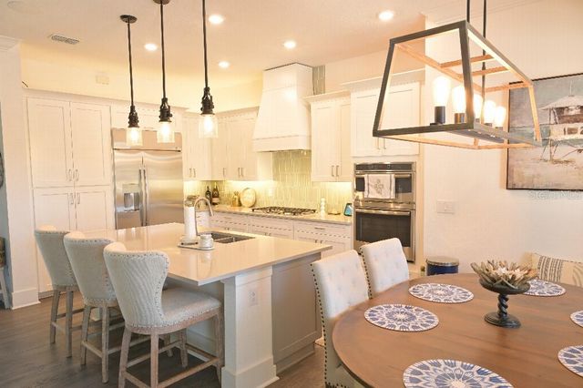 513 17TH AVENUE E, Palmetto, FL 34221