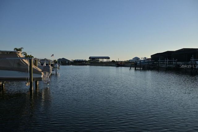 513 17TH AVENUE E, Palmetto, FL 34221