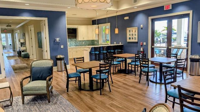 513 17TH AVENUE E, Palmetto, FL 34221