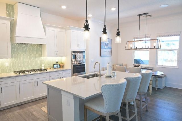 513 17TH AVENUE E, Palmetto, FL 34221