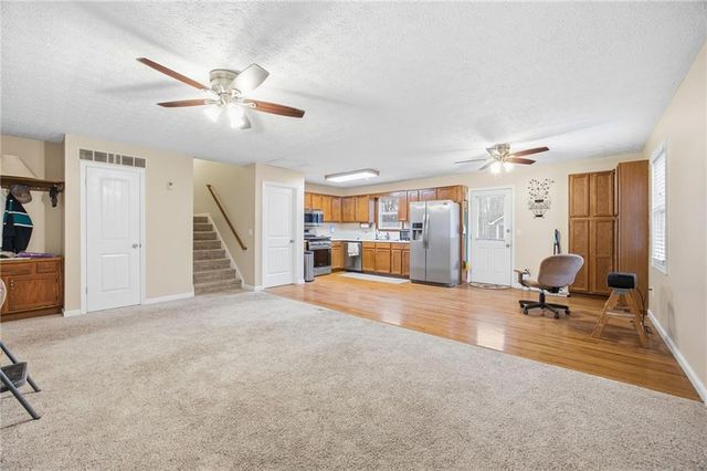 5002 Mclain NW Drive, Acworth, GA 30101