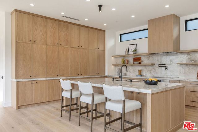1500 Louella Avenue, Los Angeles, CA 90291
