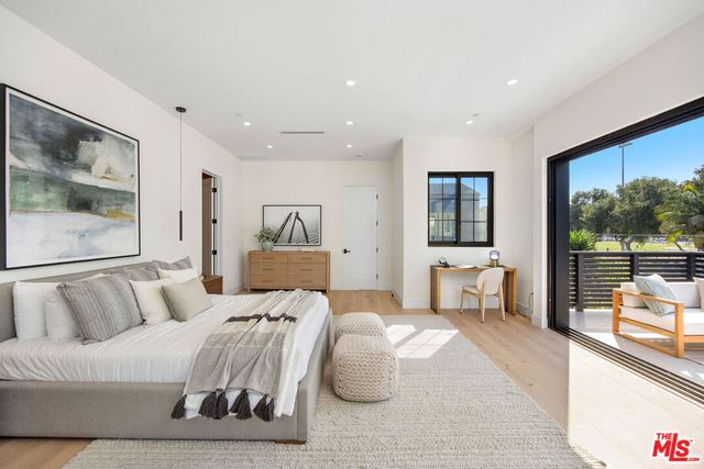1500 Louella Avenue, Los Angeles, CA 90291