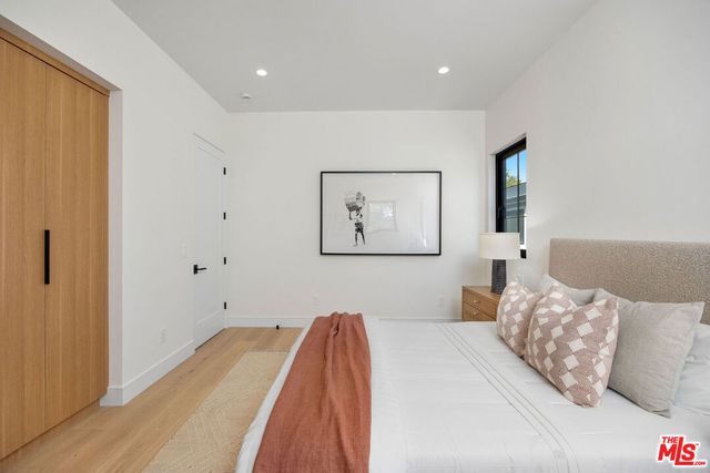 1500 Louella Avenue, Los Angeles, CA 90291