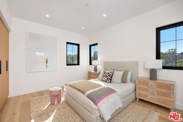 1500 Louella Avenue, Los Angeles, CA 90291