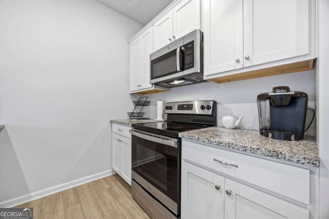 3175 Meadowstone Lane SW, Atlanta, GA 30331