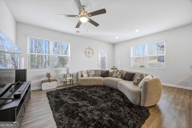 3175 Meadowstone Lane SW, Atlanta, GA 30331