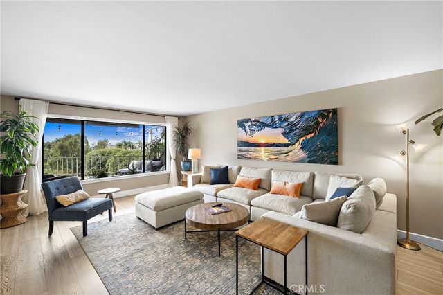320 Encino Lane 2, San Clemente, CA 92672