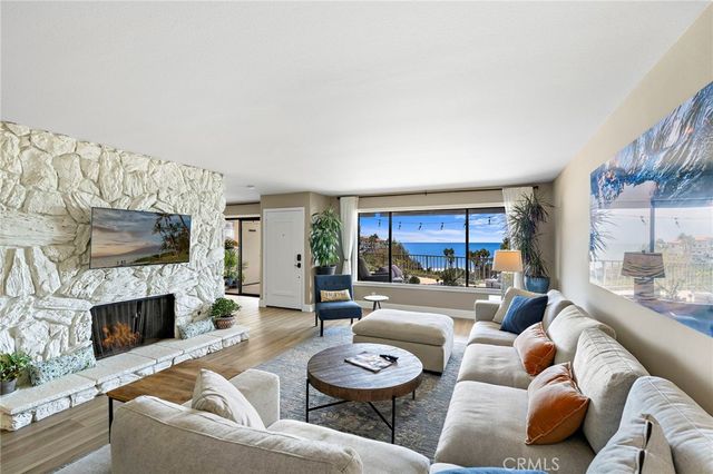 320 Encino Lane 2, San Clemente, CA 92672