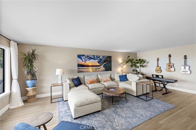320 Encino Lane 2, San Clemente, CA 92672