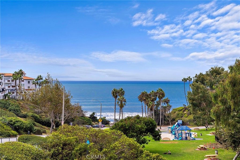 320 Encino Lane 2, San Clemente, CA 92672