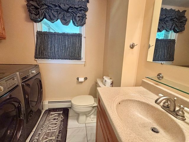 11 Quail Run, Bellingham, MA 02019