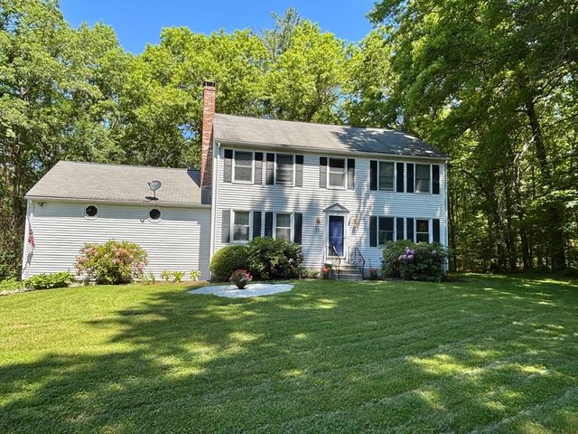 11 Quail Run, Bellingham, MA 02019