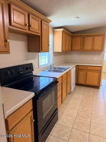 250 Bream Street, Holly Ridge, NC 28445