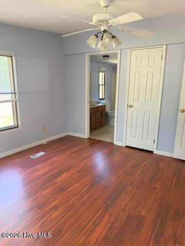 250 Bream Street, Holly Ridge, NC 28445