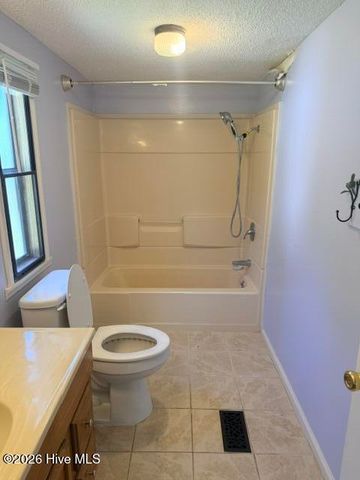250 Bream Street, Holly Ridge, NC 28445