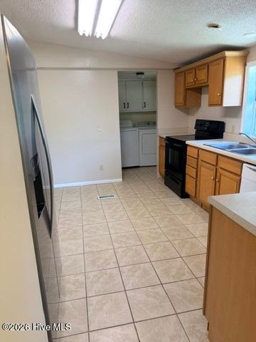 250 Bream Street, Holly Ridge, NC 28445