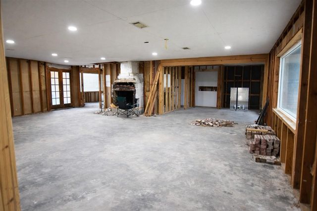17411 Fm 2100 Road, Crosby, TX 77532