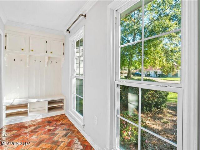 215 Wildwood Trace, Hattiesburg, MS 39402