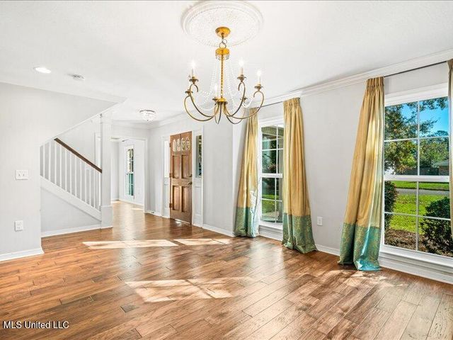 215 Wildwood Trace, Hattiesburg, MS 39402
