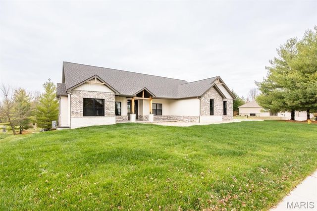 1022 BARTEAU Drive, Swansea, IL 62226