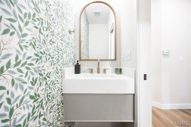 1022 BARTEAU Drive, Swansea, IL 62226