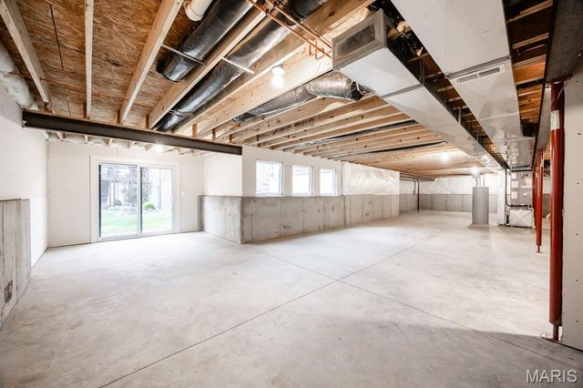 1022 BARTEAU Drive, Swansea, IL 62226